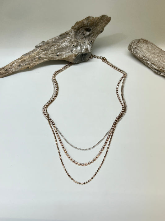 Collier Astaire, dessinée à Vancouver. Lovers Tempo 2su22001-wht