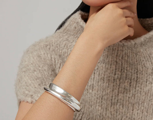 Lennon Bangle Dessiné par une Artiste Ontarienne Jenny Bird JB2147-HSL-W