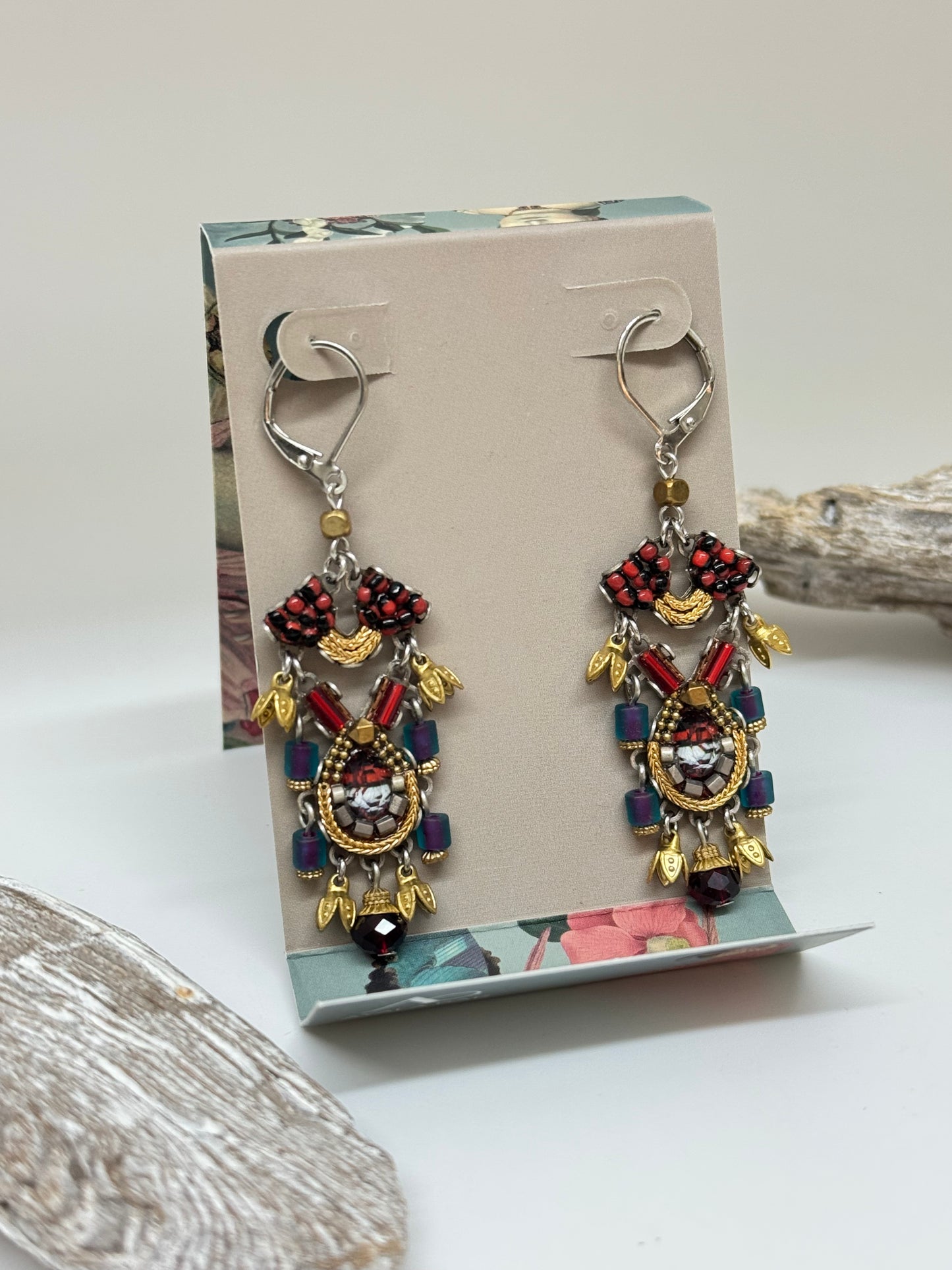 Boucles d'oreilles Rubis Ayala Bar Cristaux/Métaux antiques/Verre fabriquée au Moyen-Orient C2275