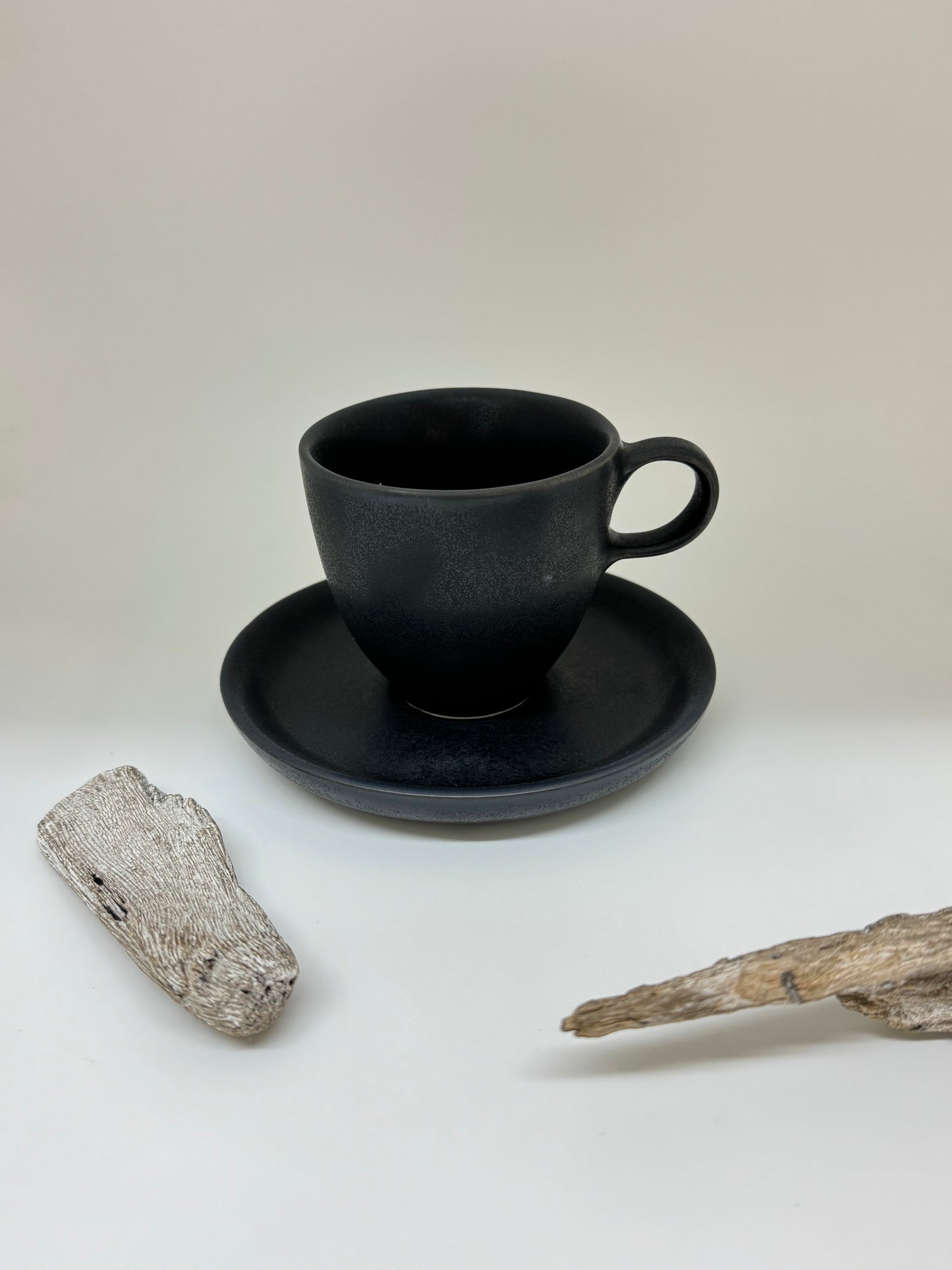 Tasse cappuccino noir Kamouraska A&J Métissage Tasse cappuccino noir