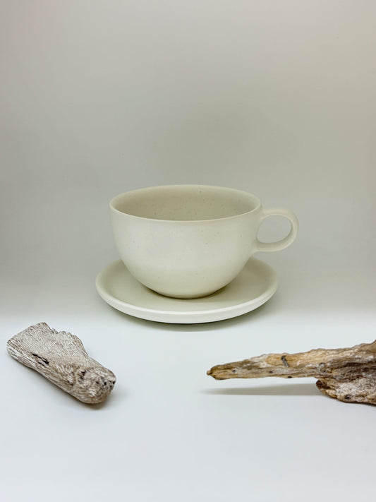 Soucoupe pour tasse latté blanche Kamouraska A&J Métissage Soucoupe pour tasse latté blanche