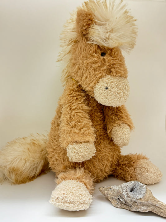 Poney de Canterneigh peluche dessinée à Londres Poney de Canterneigh dessinée à Londres JUNNG2H