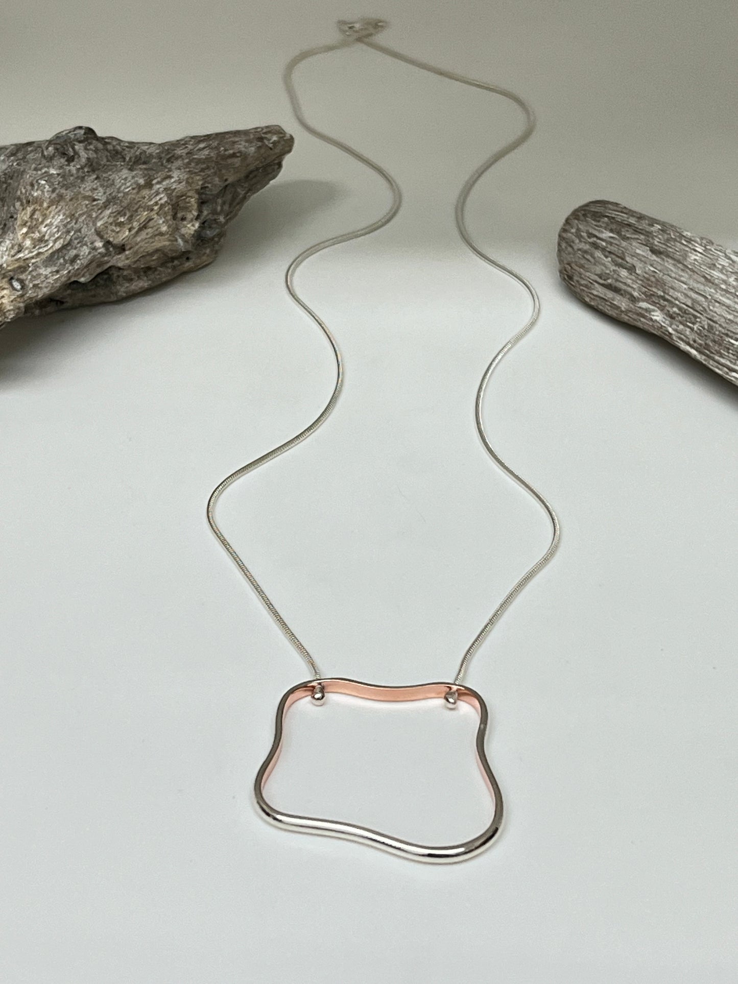 Collier Curves16 Argent925/Cuivre Fait main à Montréal
