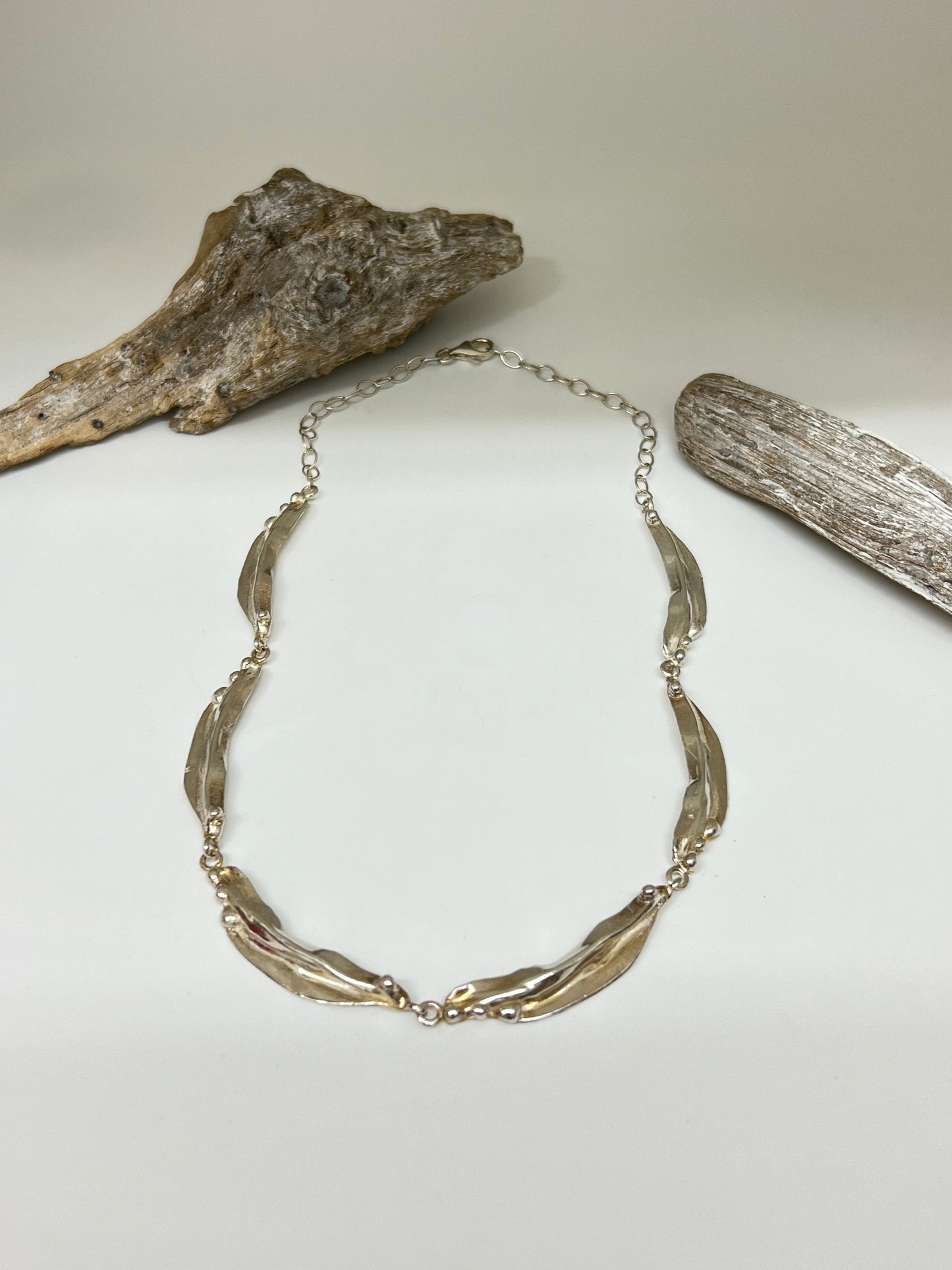 Collier Feuilles Argent 925 Fait main à Montréal Nicole Gauvin C172