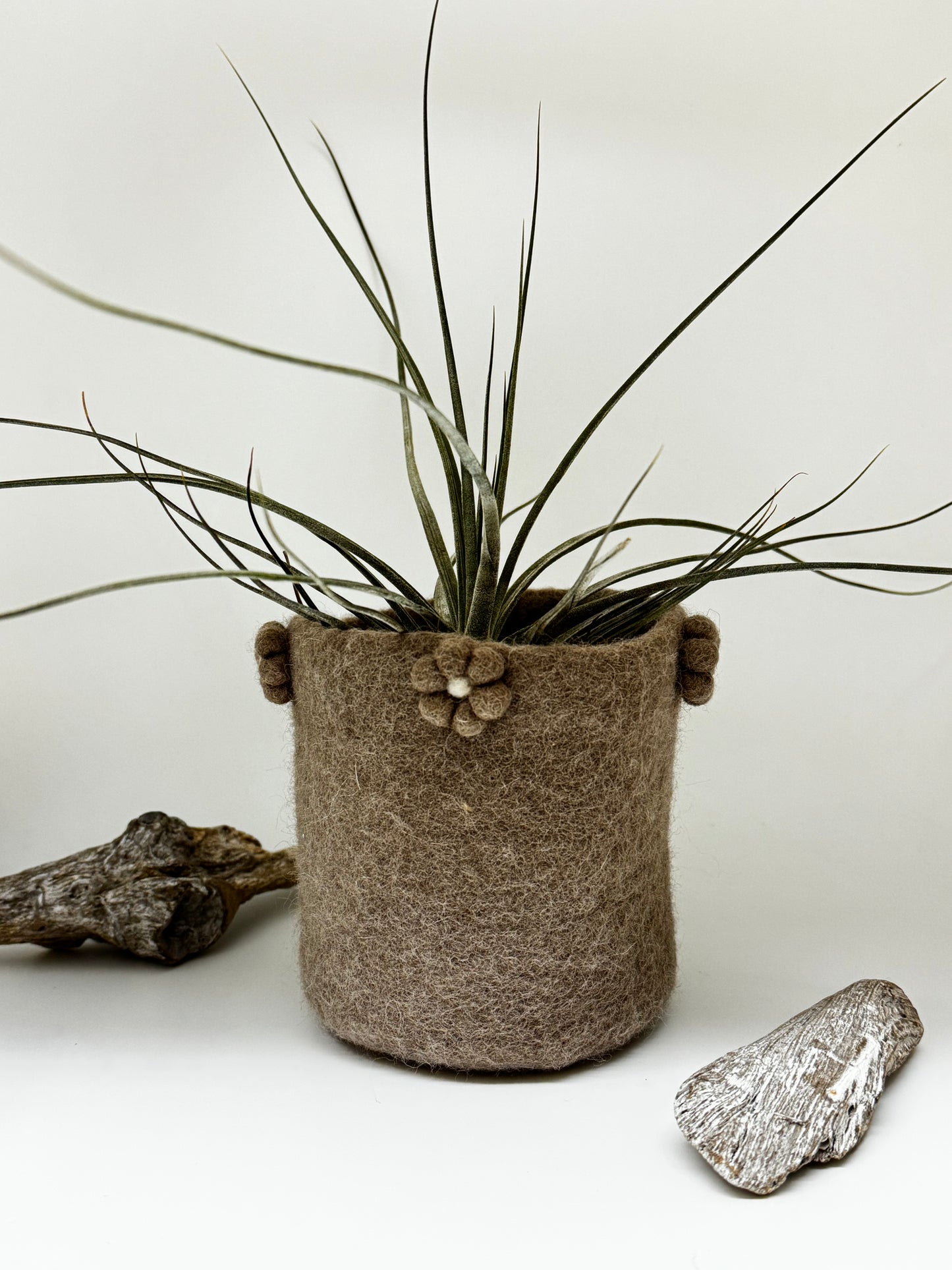 Panier-Cache pot en laine boulilis taupe Fait main au Népal Panier-Cache pot en laine bouillis 8840002