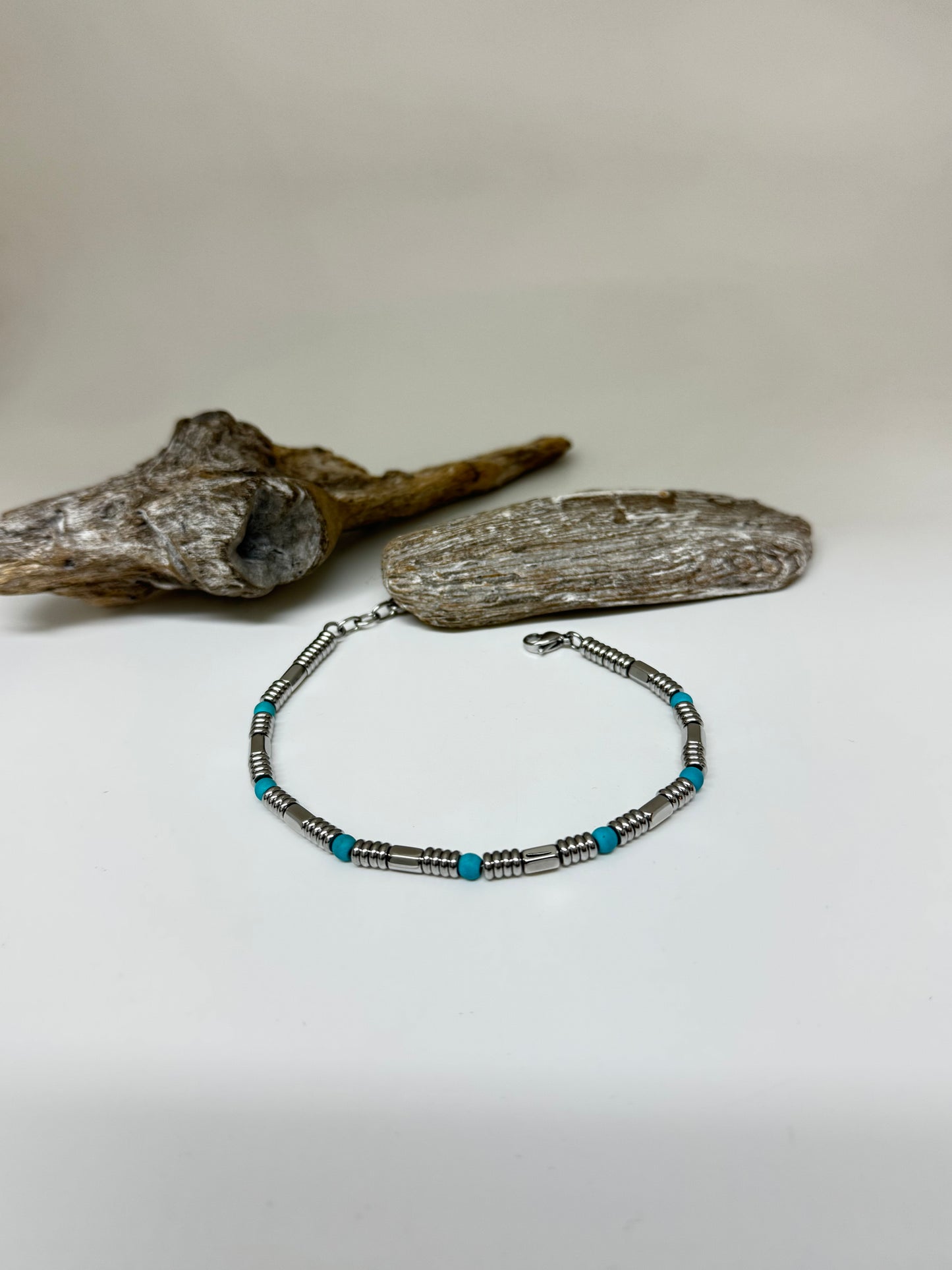 Bracelet Acier et Turquoises dessiné à Montréal Arz Steel AS-B458