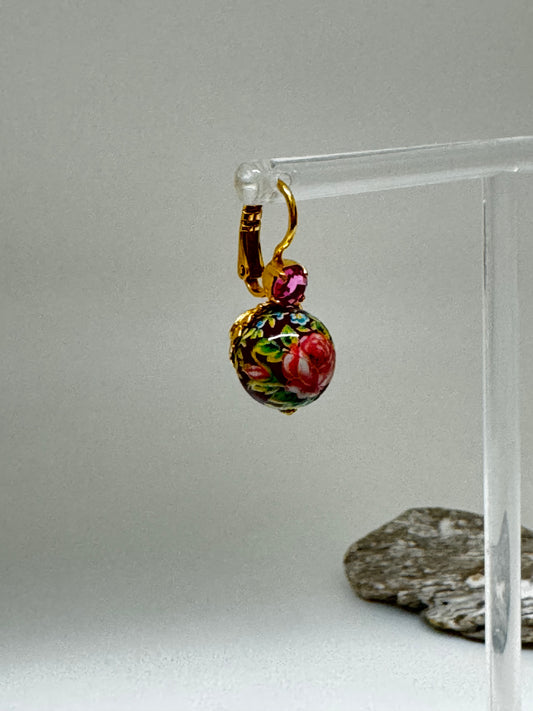 Boucles Decalco rouge-rose floral Fabriqué à la main à Marseille en France Gas bijoux Boucles Decalco rouge-rose floral