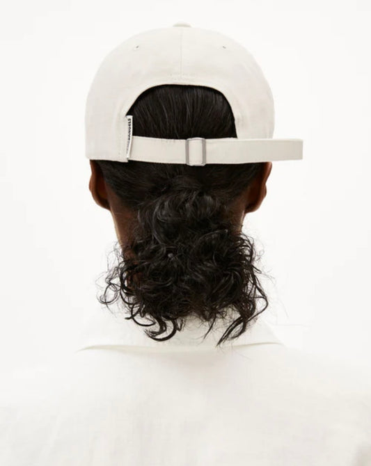 YENAAS BOLD CASQUETTE OATMILK-BLACK matière naturelle Armed Angel YENAAS BOLD CASQUETTE OATMILK-BLACK