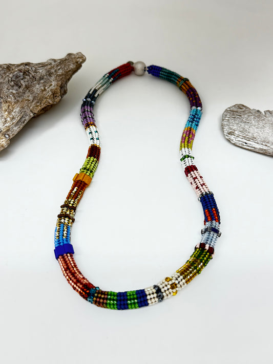 Collier Multi couleurs Perles de Myuki 18 pouces fait à Montréal Hélène Gagnon Multi couleurs Myuki