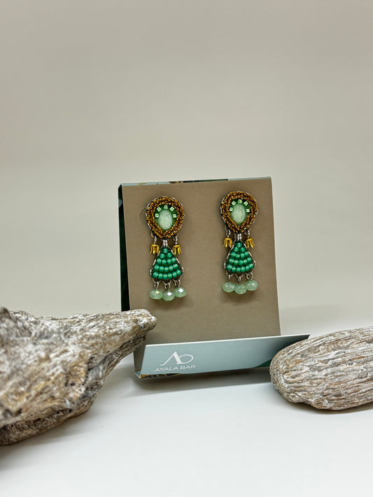 Boucles d'oreilles Beadwork Ruppia AyalaBar fabriquée au Moyen-Orient Boucles d'oreilles Beadwork Ruppia C2355