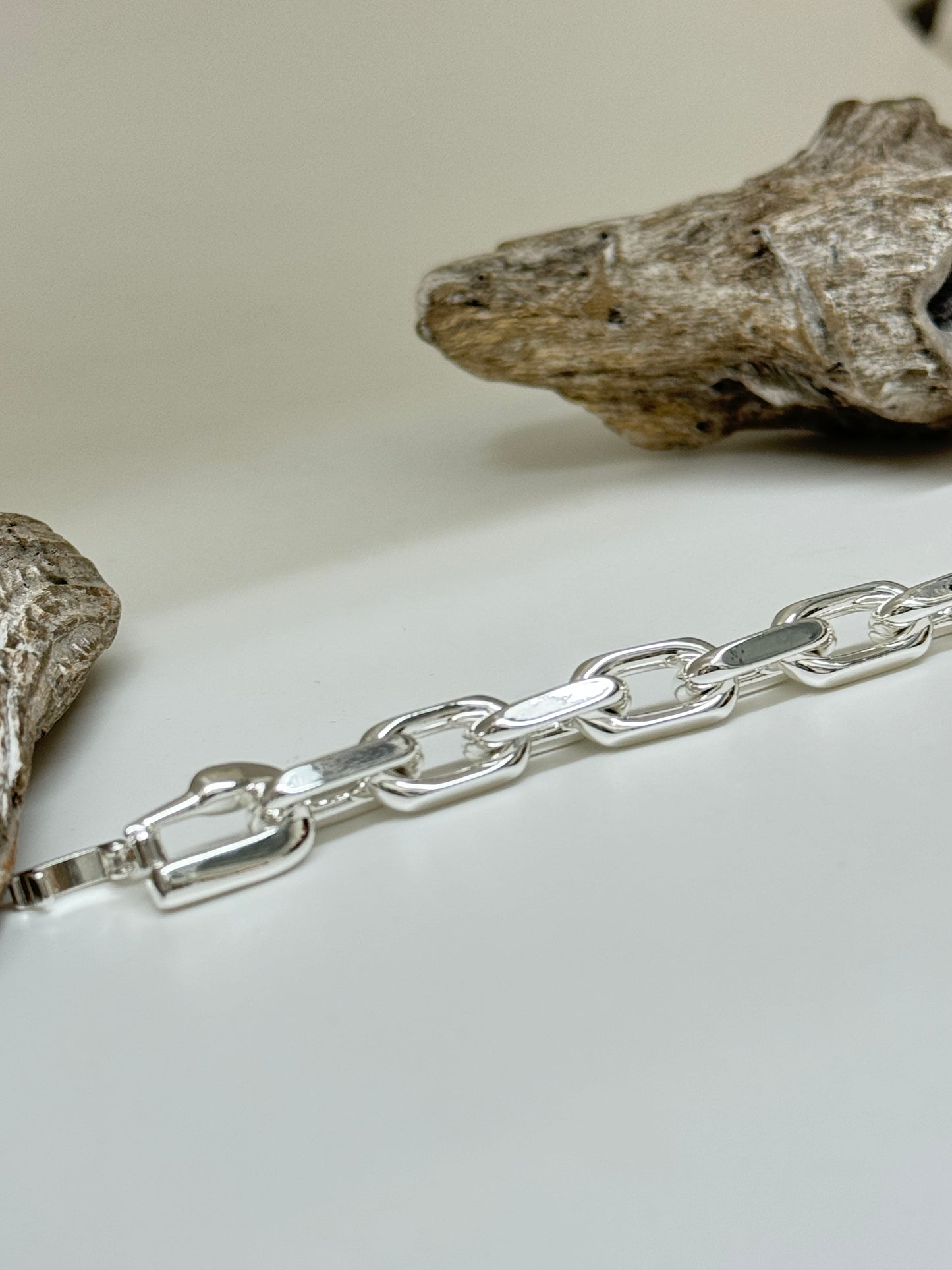 Bracelet Loire Bracelet Dessiné par une Artiste Ontarienne Jenny Bird JB2120-HSM