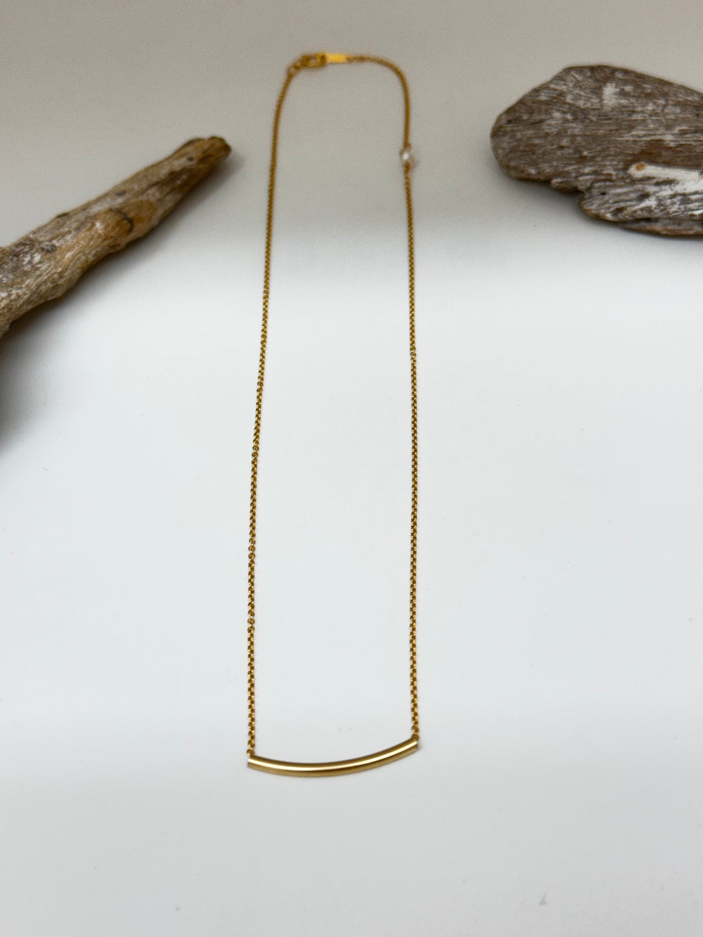 Collier barre en Gold-filled fait à la main Maylin Collection