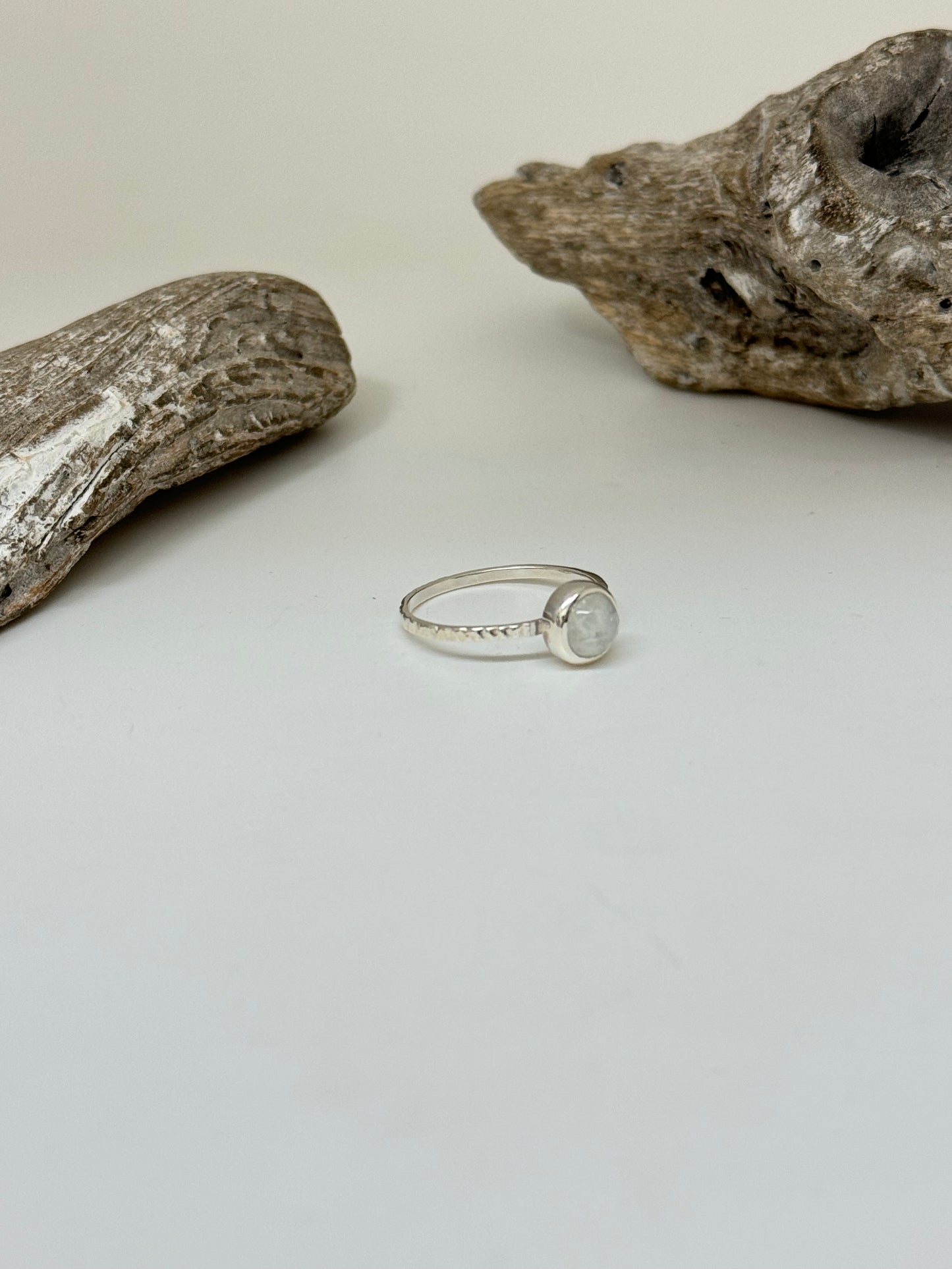 Zen - Bague Argent avec Pierre de Lune Véronique Roy Zen