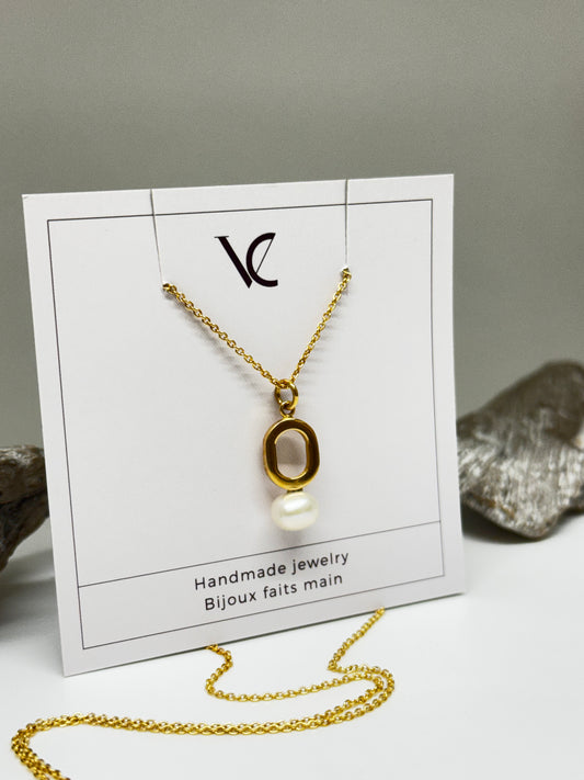 Aegir- Collier petit ovale vermeil avec perle d'eau douce Fait main à Montréal