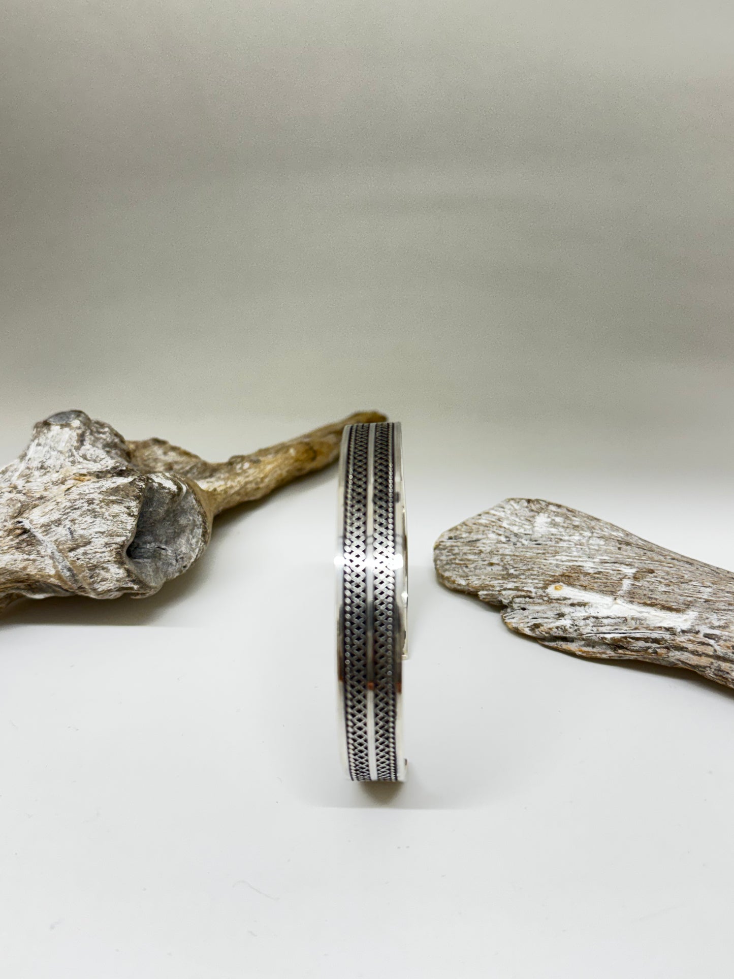 Bracelet Cuff Artisanal homme en Argent 925 Fait par des Artisans de l’Indonésie Bracelet cuf