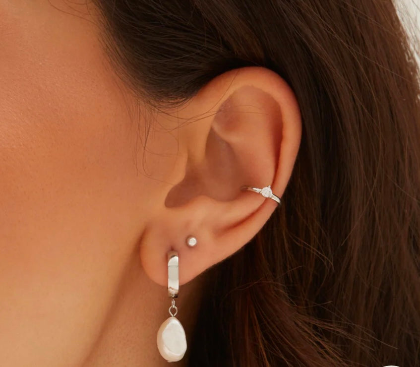 Grace Hoops produite à Montréal Twenty Compass Grace Hoops