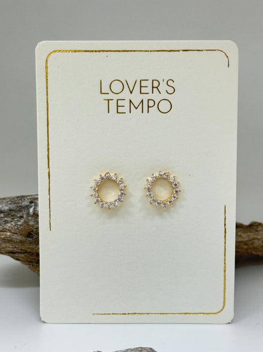 Halo Stud Boucles d'oreille Dessinées à Vancouver