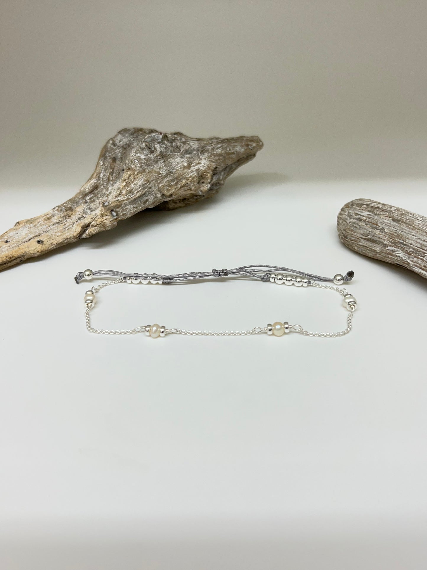 Bracelet de cheville Argent et perles Be Fresh Fait main à Montréal Beblue Be fresh