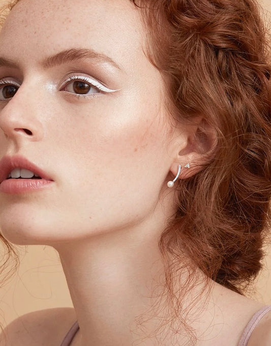 Sirius, boucles d'oreilles barres avec perles d'eau douce Fait main à Montréal Véronique Roy