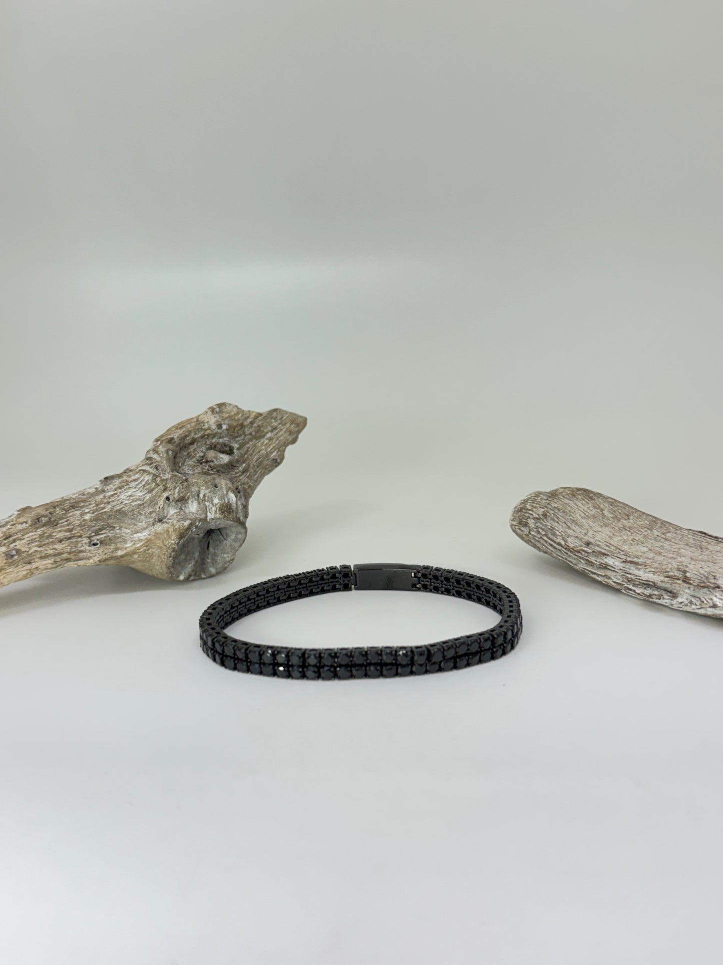 Bracelet Acier inoxydable et Zircon noir AS-B484BK dessiné à Montréal