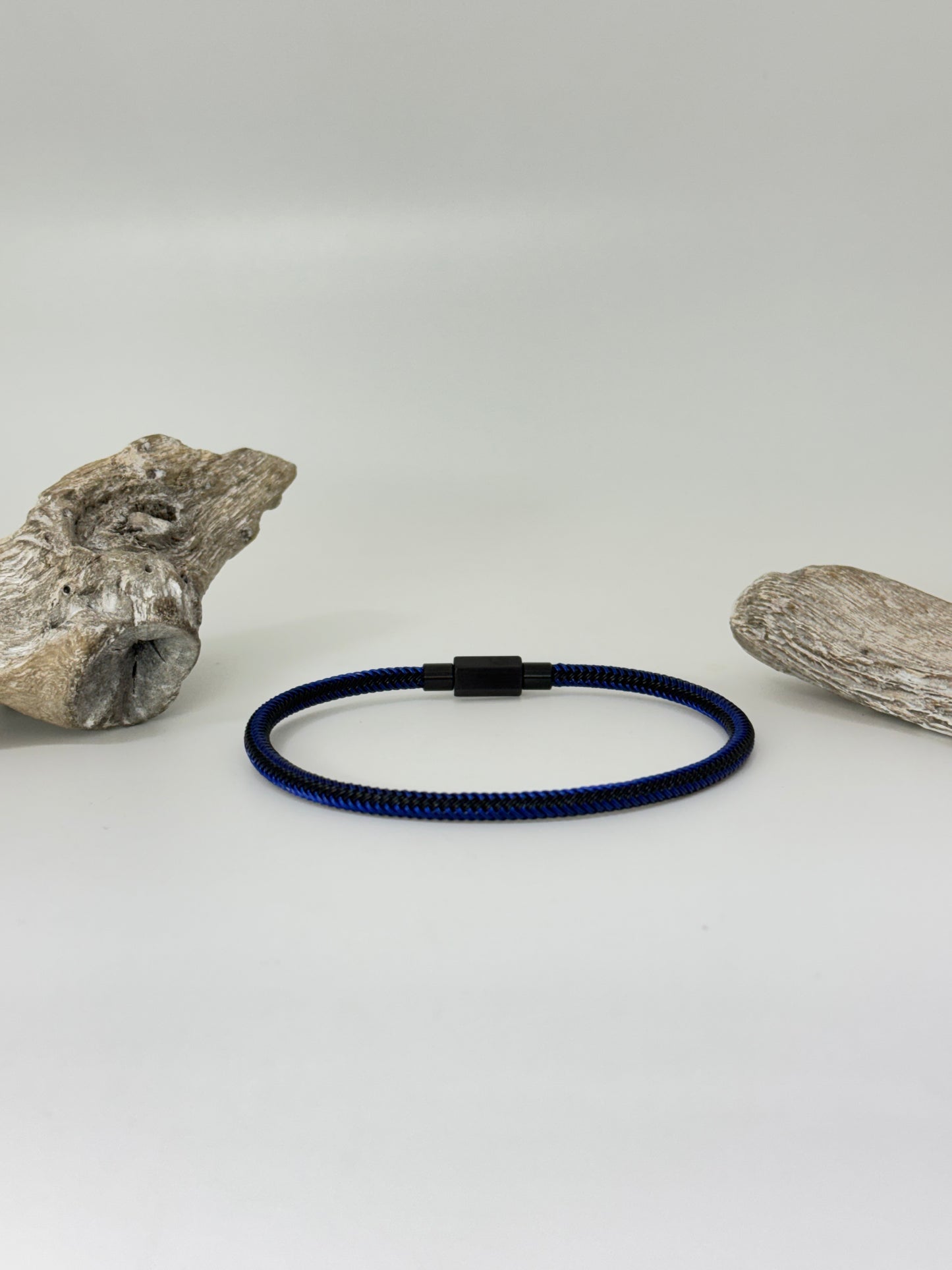 Bracelet Lapis-Lazuli onix, jaspe dessiné à Montréal Arz Steel Montréal
AS-B448BL