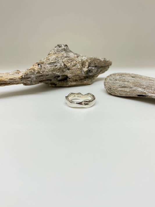 Bague Ondulée Argent 925 recyclé Fait en Outaouais Alliance W Jewellery
