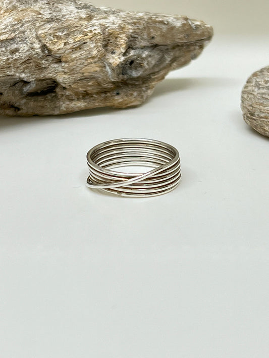 Bague Entrelacée Argent 925 recyclé Fait en Outaouais Alliance W Jewellery