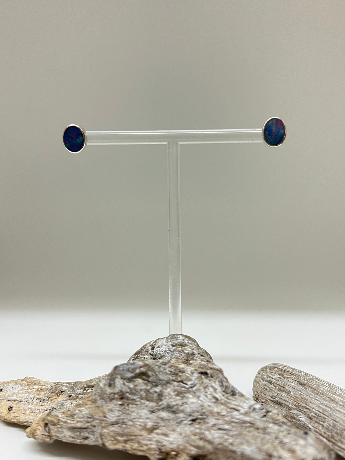 Boucles d'oreilles Opal de feu Orama Nidhi Montréal-Bali Carole Morand