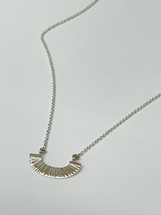 Beatrice - Collier minimaliste contemporain Fait main à Montréal Véronique Roy