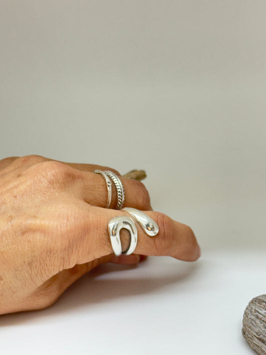 Bague Entrecroisement Argent 925 Dessiné par Artisans Thaïlande R1407