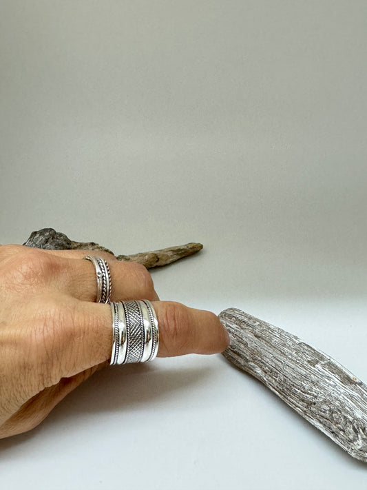 Bague Entrecroisement Argent 925 Dessiné par Artisans Thaïlande R1397