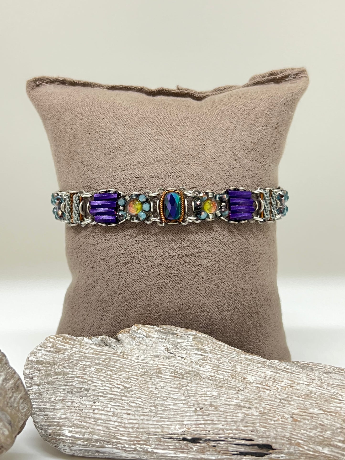 Bracelet métaux antique, cristaux Fabriqué à la main au Moyen Orient