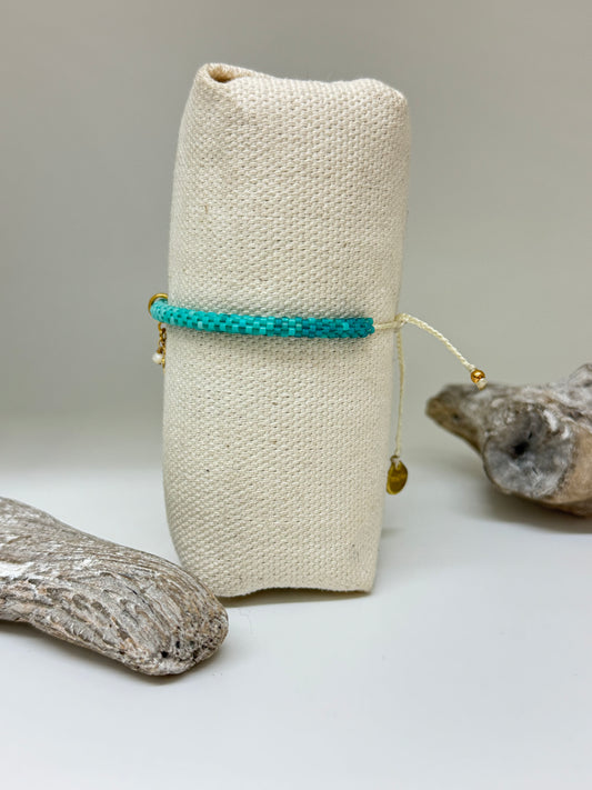 Bracelet Dainty Artisanal Perle Japonaise Miyuki Fait en Colombie 112-12996