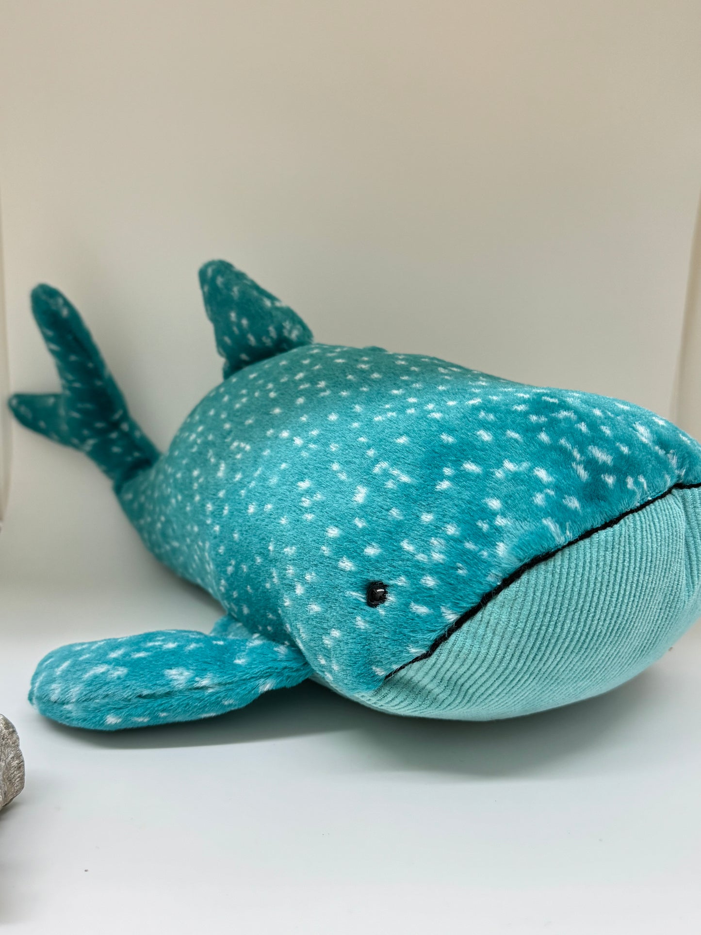 Gobfrey Whale shark peluche dessinée à Londres Requin-baleine Gobfrey WHL3SH