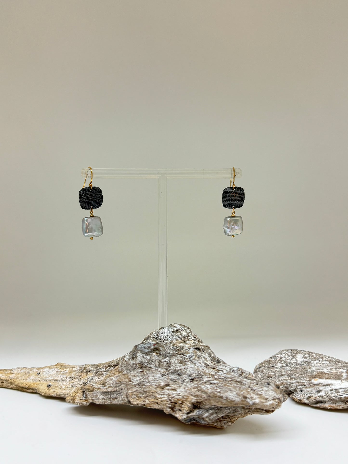 Boucles Perle baroque carré Argent 925 et Or fait main en Ontario Air & Earth Design Perle