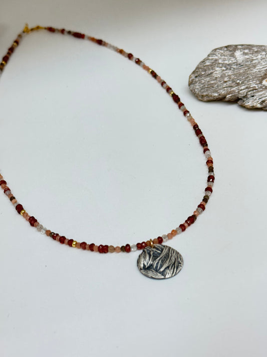 Collier Dream Glo rose, fait main en Ontario N-56 Air & Earth Design N-56