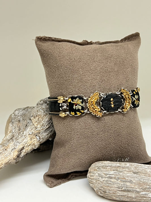 Bracelet métaux antique, agates, textiles AyalaBar Fabriqué à la main N4068