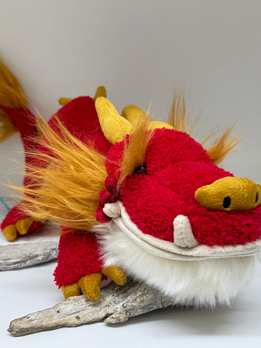 Festival dragon dessinée à Londres Jellycat Festival dragon CEL2D