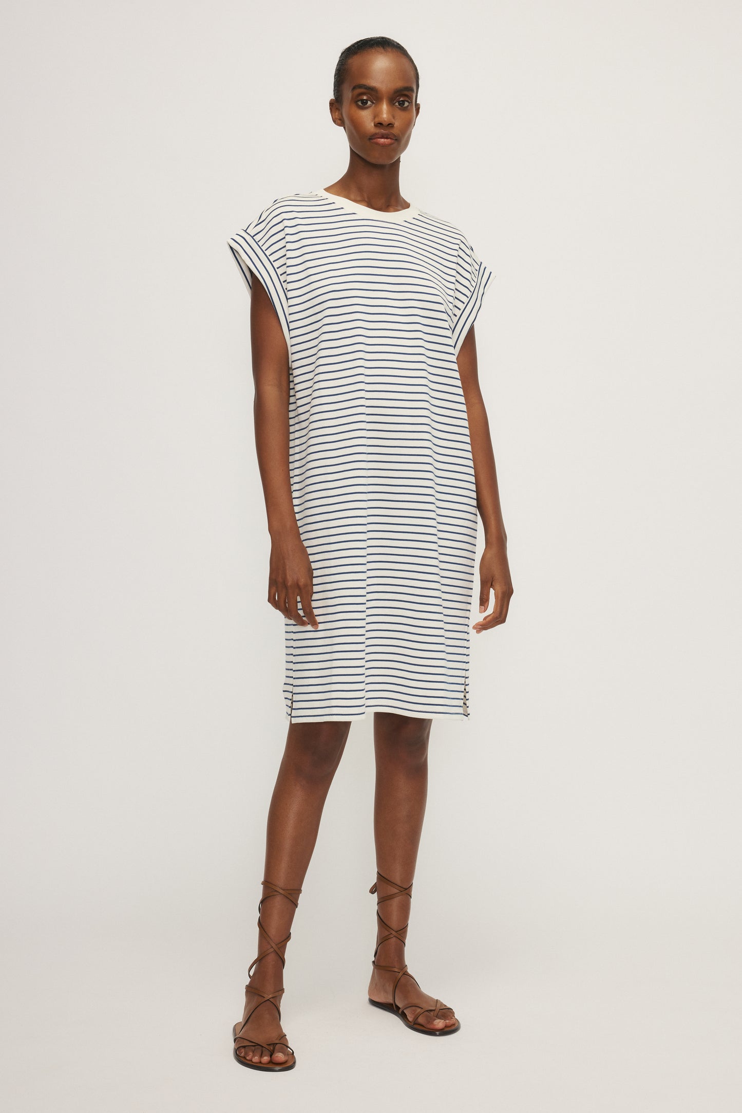 Manila robe 100% Coton dessinée à Montréal Manila robe 100% Coton Mélissa Nepton SP253445JC