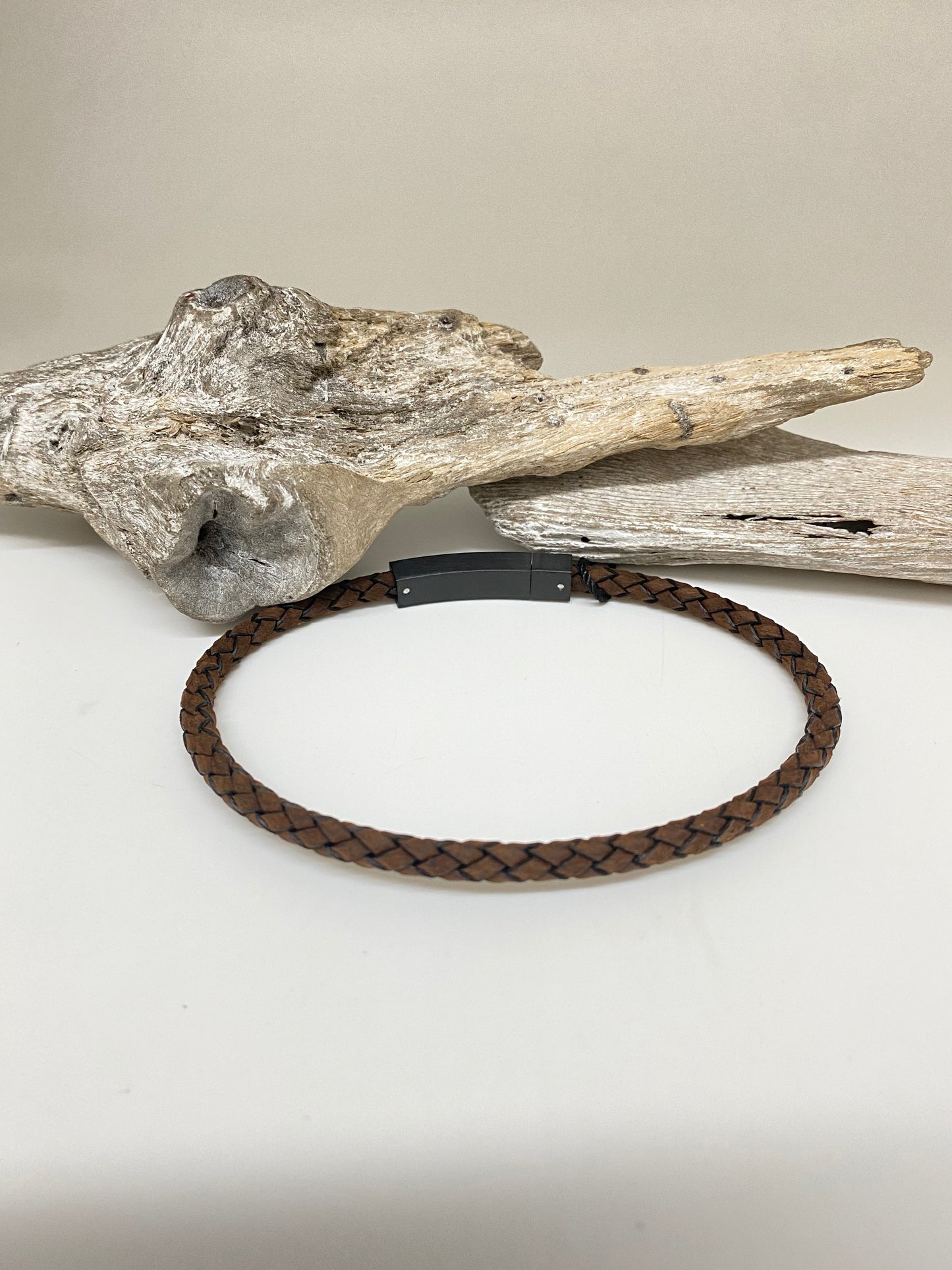 Bracelet Cuir dessiné à Montréal Arz Steel AS-B287