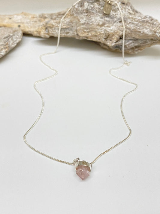 Collier Argent 925 et Quartz rose Dessiné à Vancouver Mimi Marge
