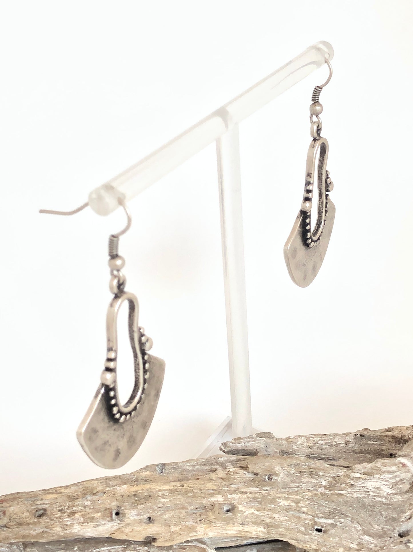 Boucles d'oreille Zamac dessinée à Montréal Sazzu ME5722