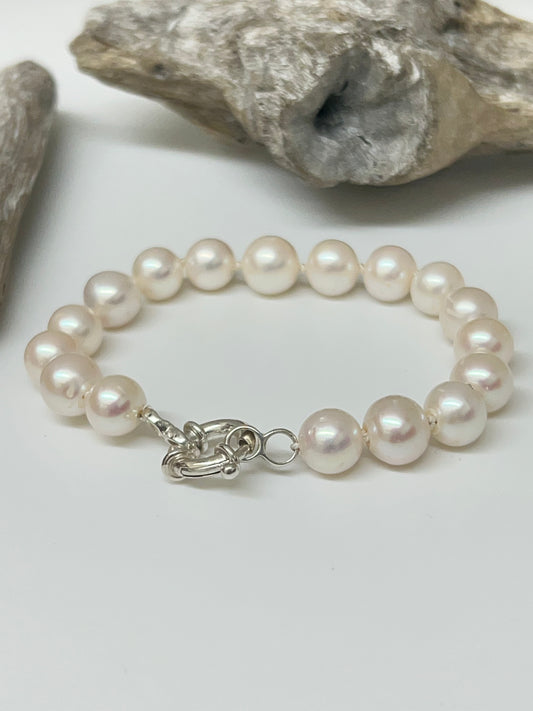 Freshwater pearl bracelet Fabriqué à la main à Winnipeg pearl.7 Hilary Druxman