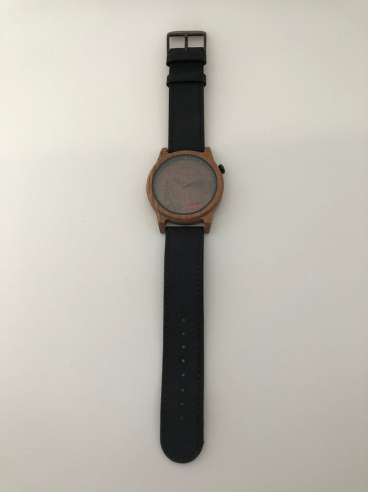 Montre Rocky Mountain en Bois Dessinée au Québec Inua