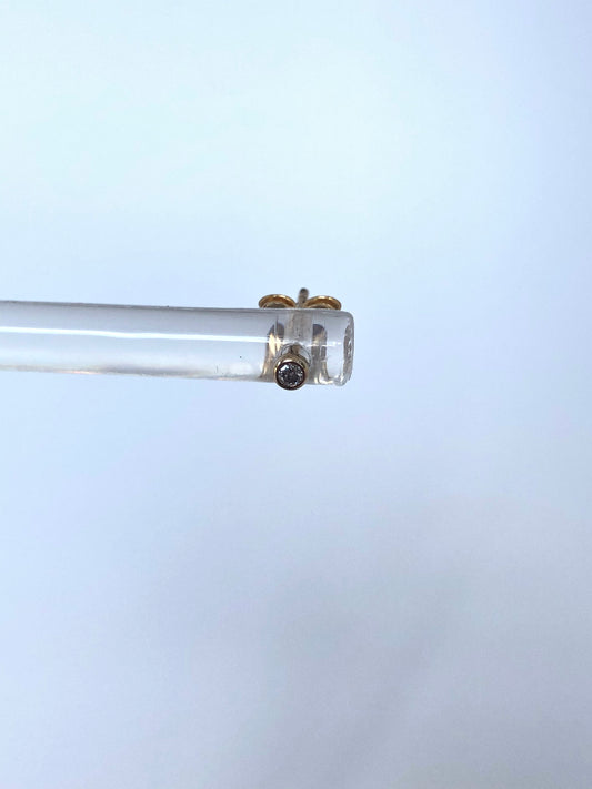 Boucles Solitaire Or 14 carats recyclées Fait en Outaouais W Jewellery WE26SOLI3