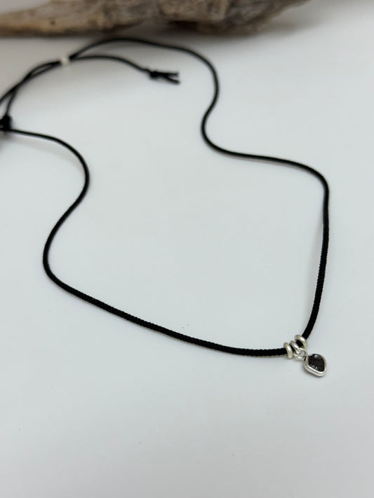Diamant brute sur Soie Noir S. Bucci Atelier créatif Diamant brute sur Soie Noir