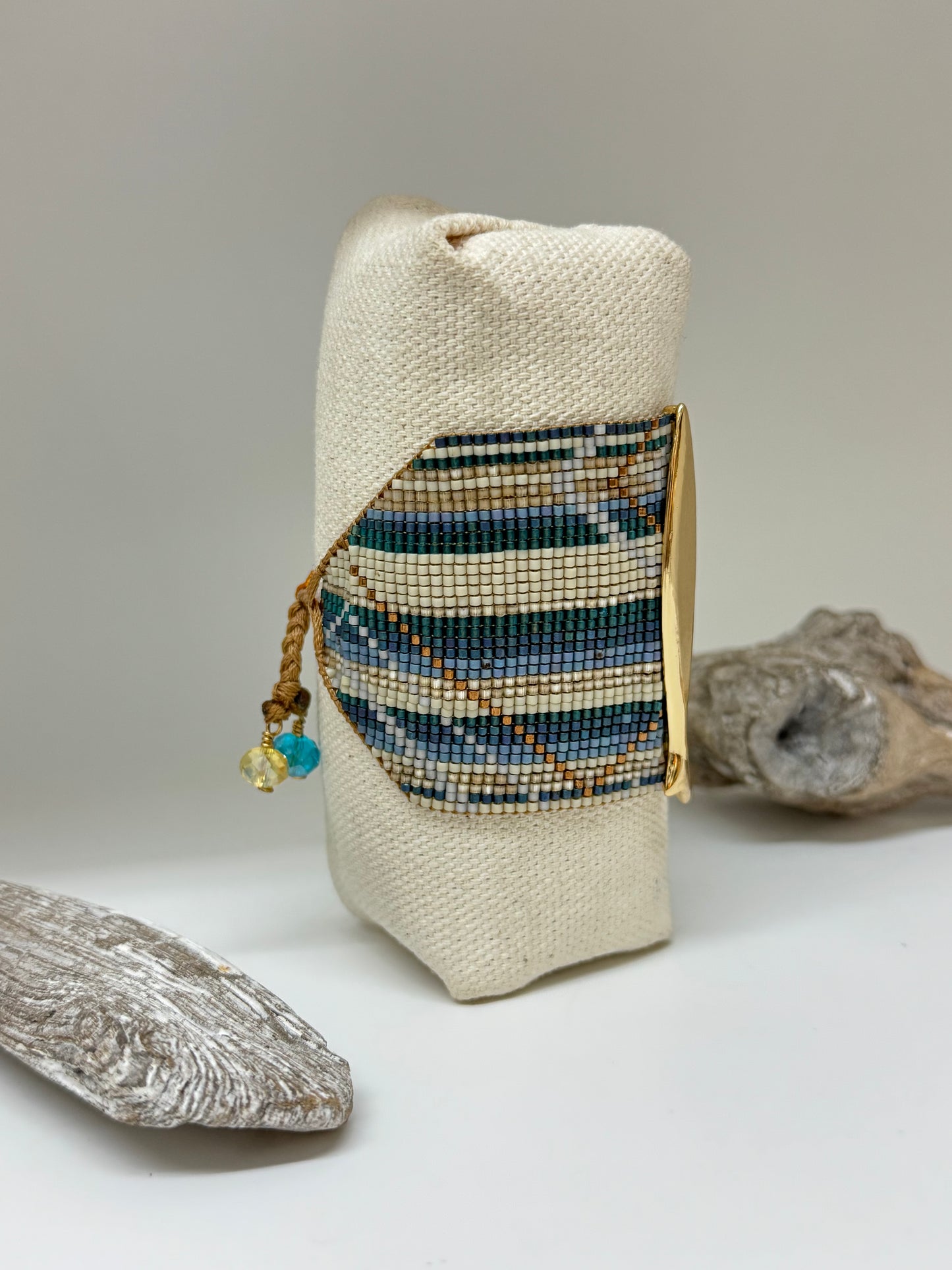 Bracelet Aqua Blue Artisanal Perle Japonaise Miyuki