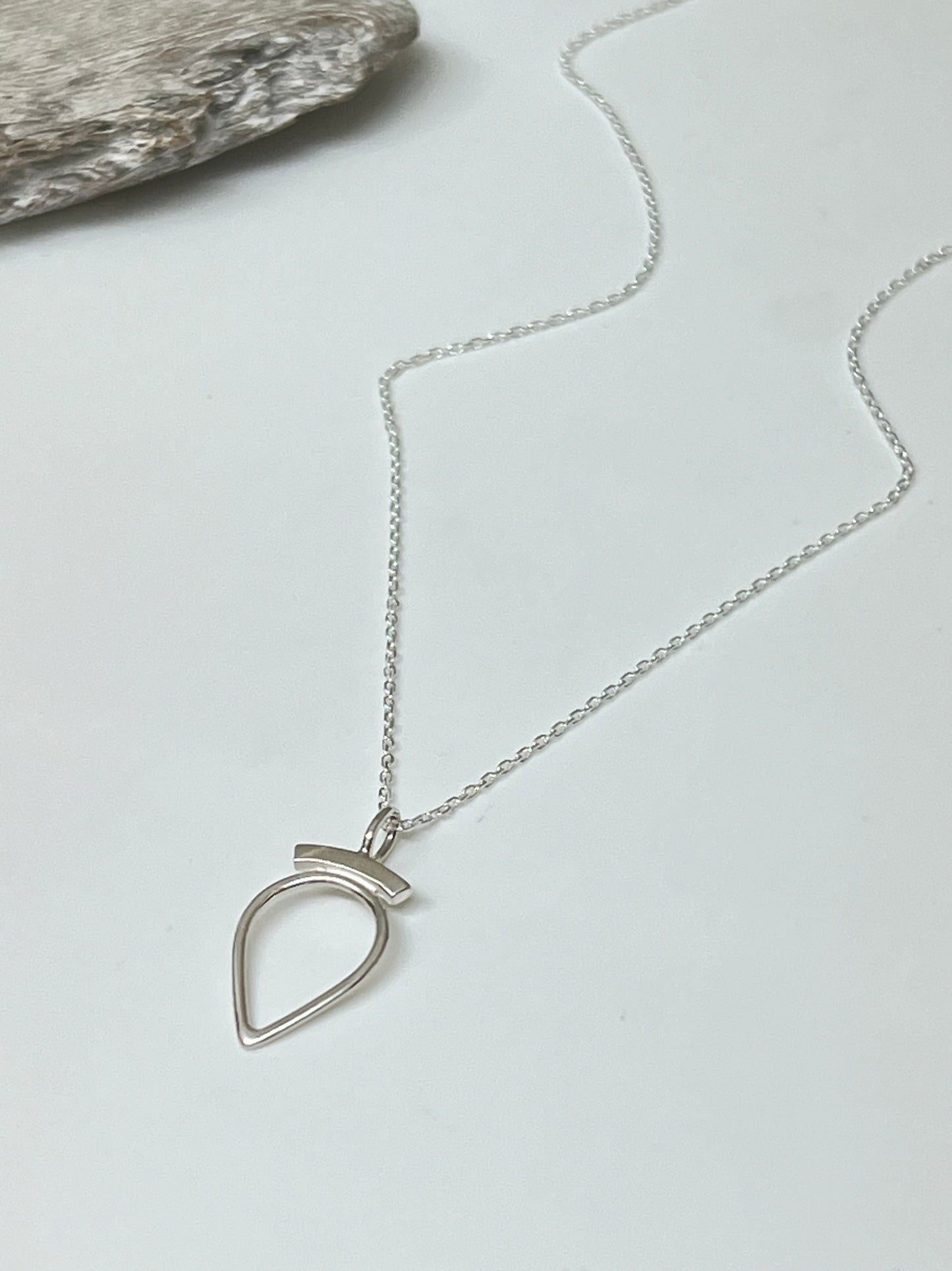 Frelighsburg, pendentif en argent Fait main à Montréal Véronique Roy Frelighsburg