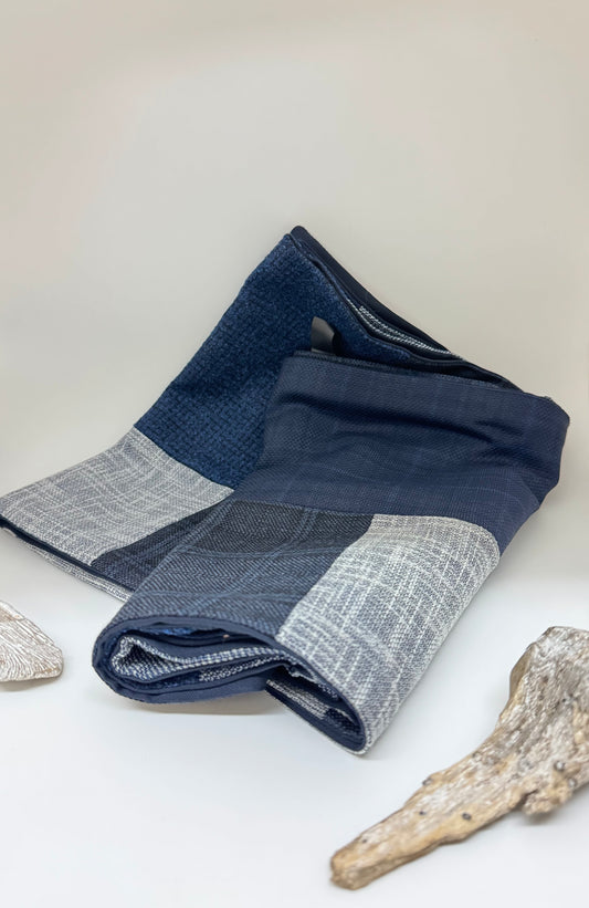 Foulard patchwork géométrique - Bleu et Noir Swell Fellow Foulard patchwork