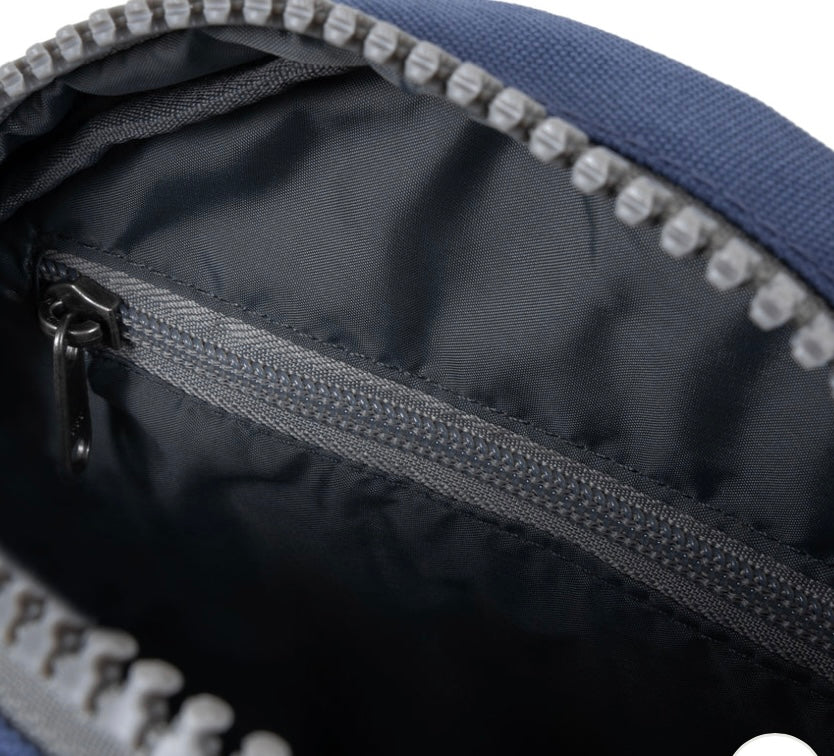 Paddington B Bleu Brûlé Nylon Recyclé Bleu brûlé Ori London Paddington B Bleu Brûlé